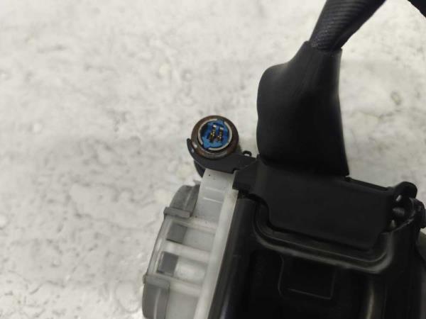 CEINTURE AVANT DROIT CITROEN/PEUGEOT - Vue 3